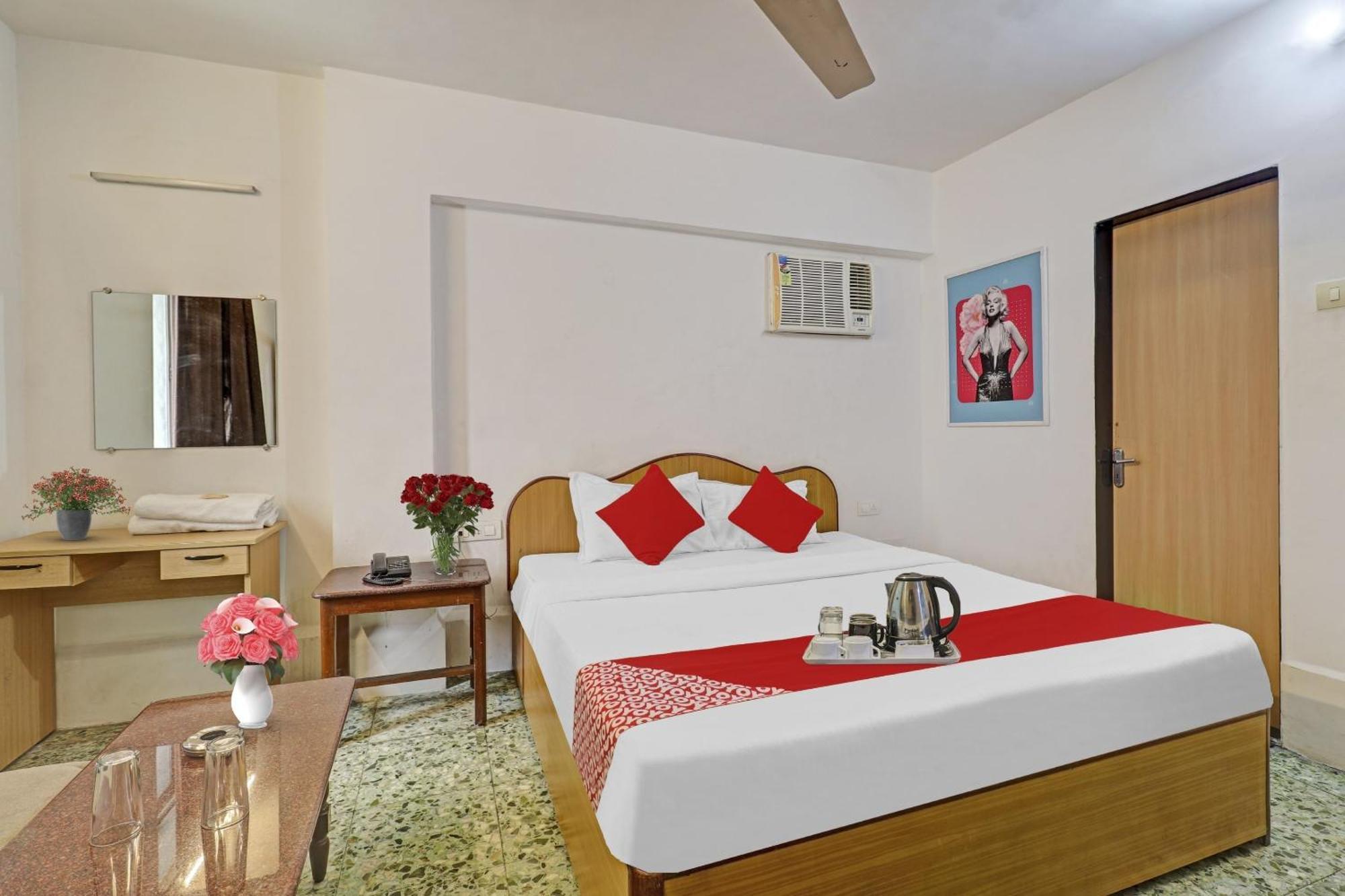 Rajdoot Hotel 3*